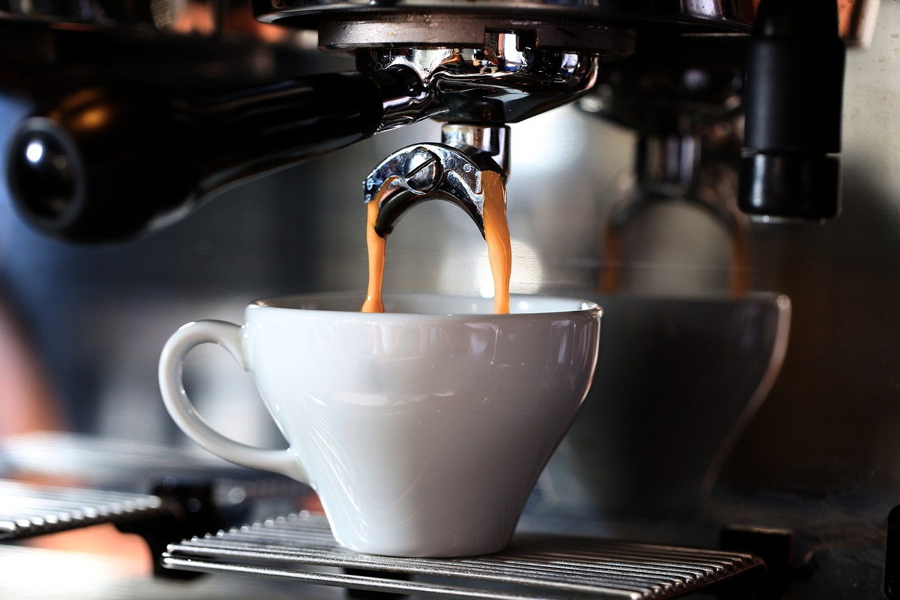 Il Rito Domestico: La Ricetta Perfetta per un Caffè Espresso a Casa